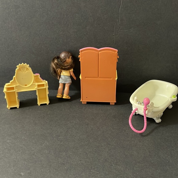 DOLLHOUSE FURNITURE BATHROOM  AND VANITY SET - Picture 5 of 14